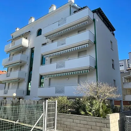 Airone Mare-olimpia- Pochi Passi Dal Mare, Posto Lido di Jesolo
